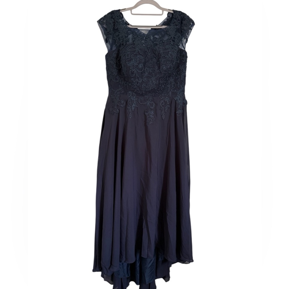 Elegant Navy Blue Lace Wedding Dress